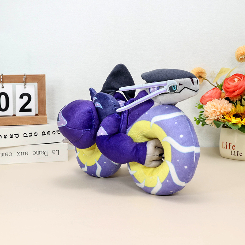 Pokemon Koraidon Miraidon jugu - Model Kit Lucario reseña y precio