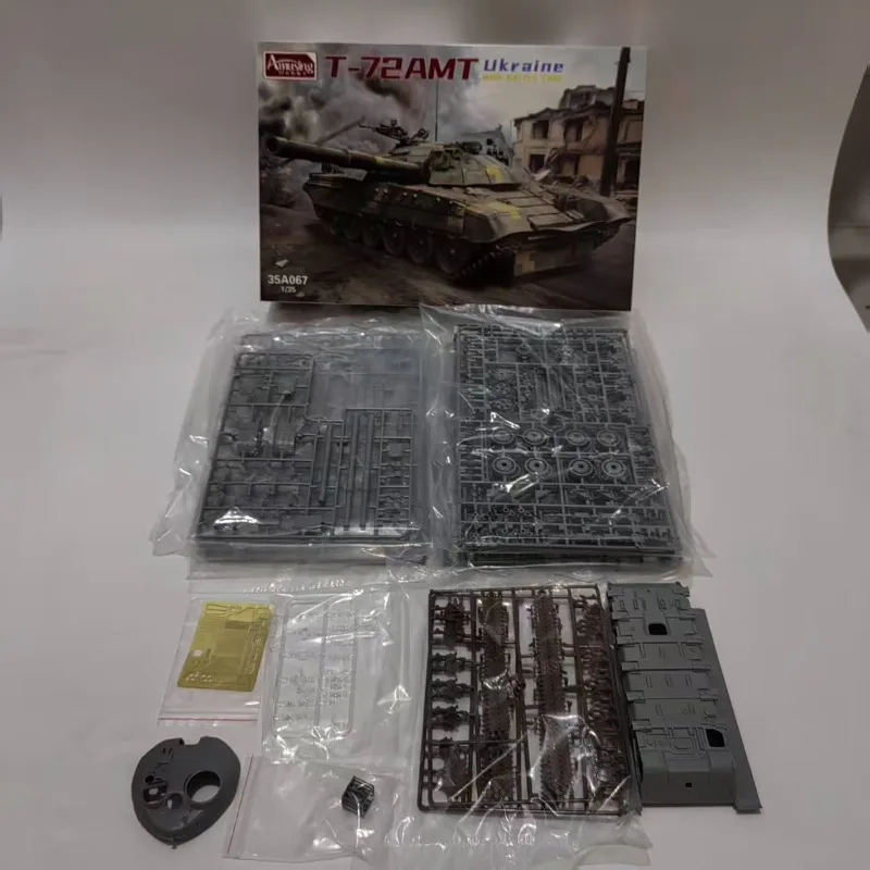 Divertido Kit de Modelo de Ens - Model Kit Ukraine reseña y precio